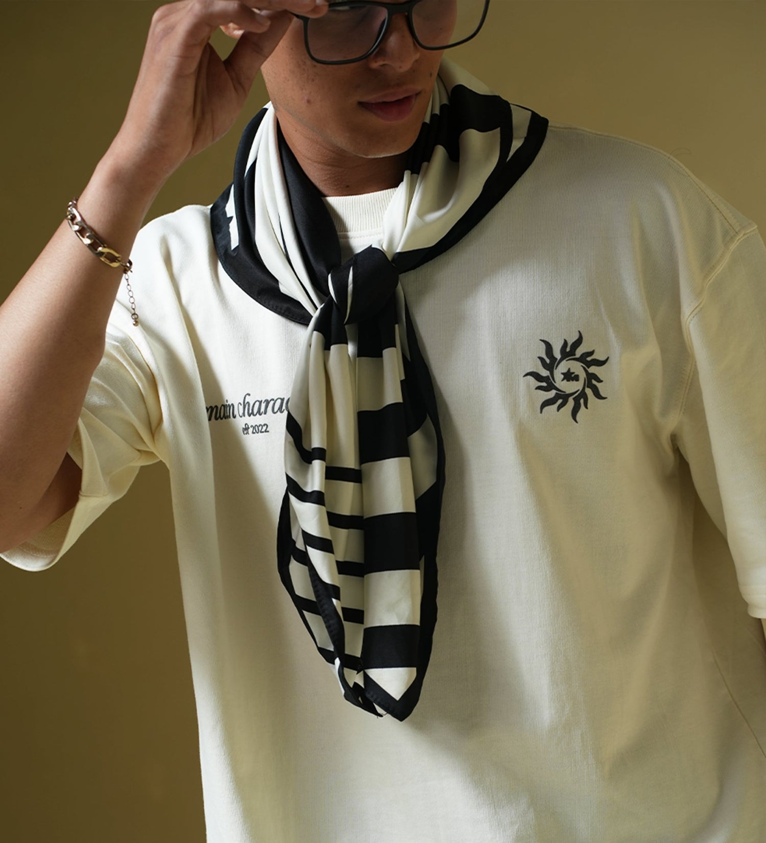 Oversized T-shirts: Better Option in this Tropical Climate?