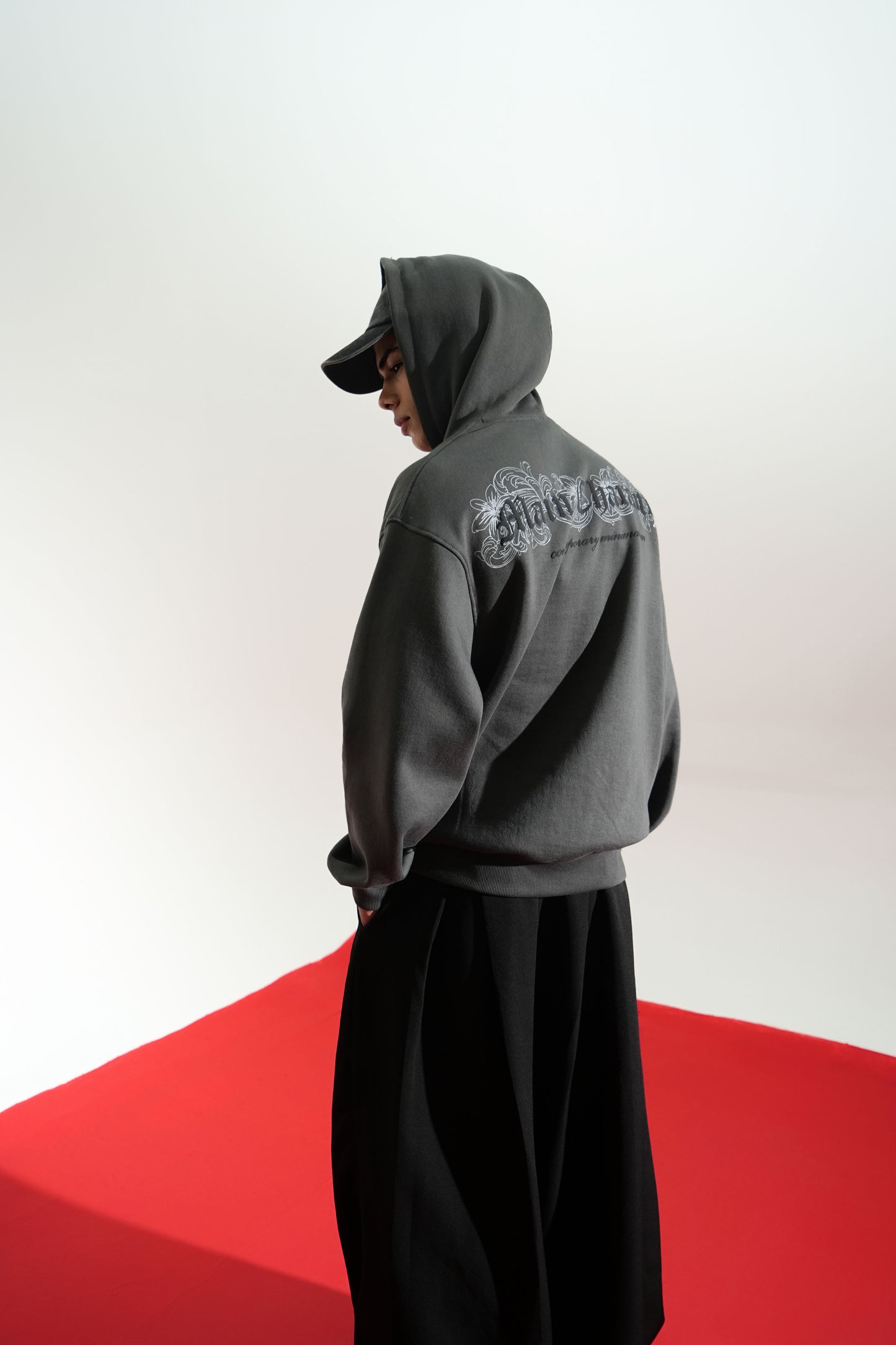 EMINENCE OVERSIZED HOODIE
