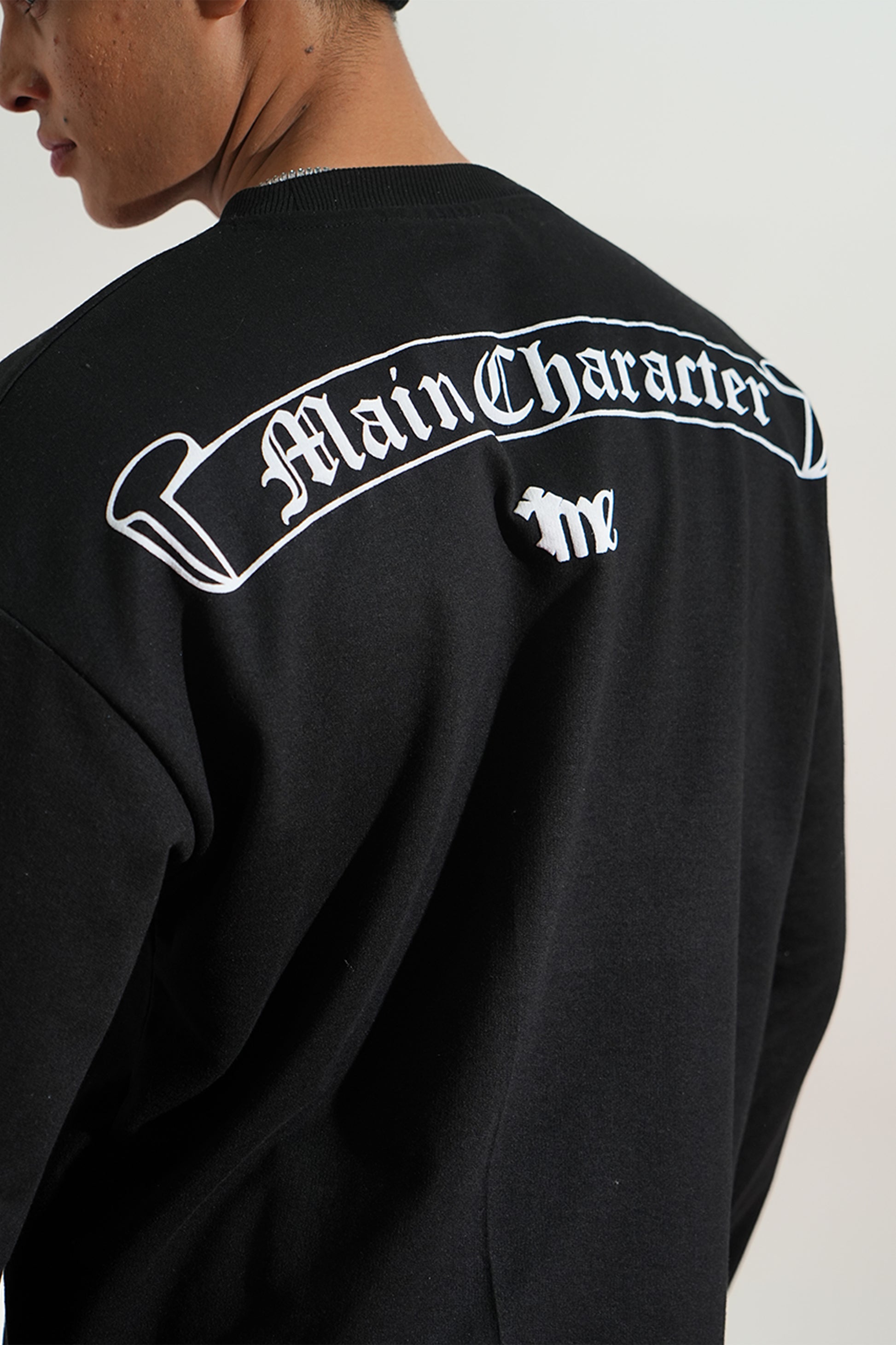Buy GRAVEEN FULL SLEEVES OVERSIZED T-SHIRT Online at Main Character India