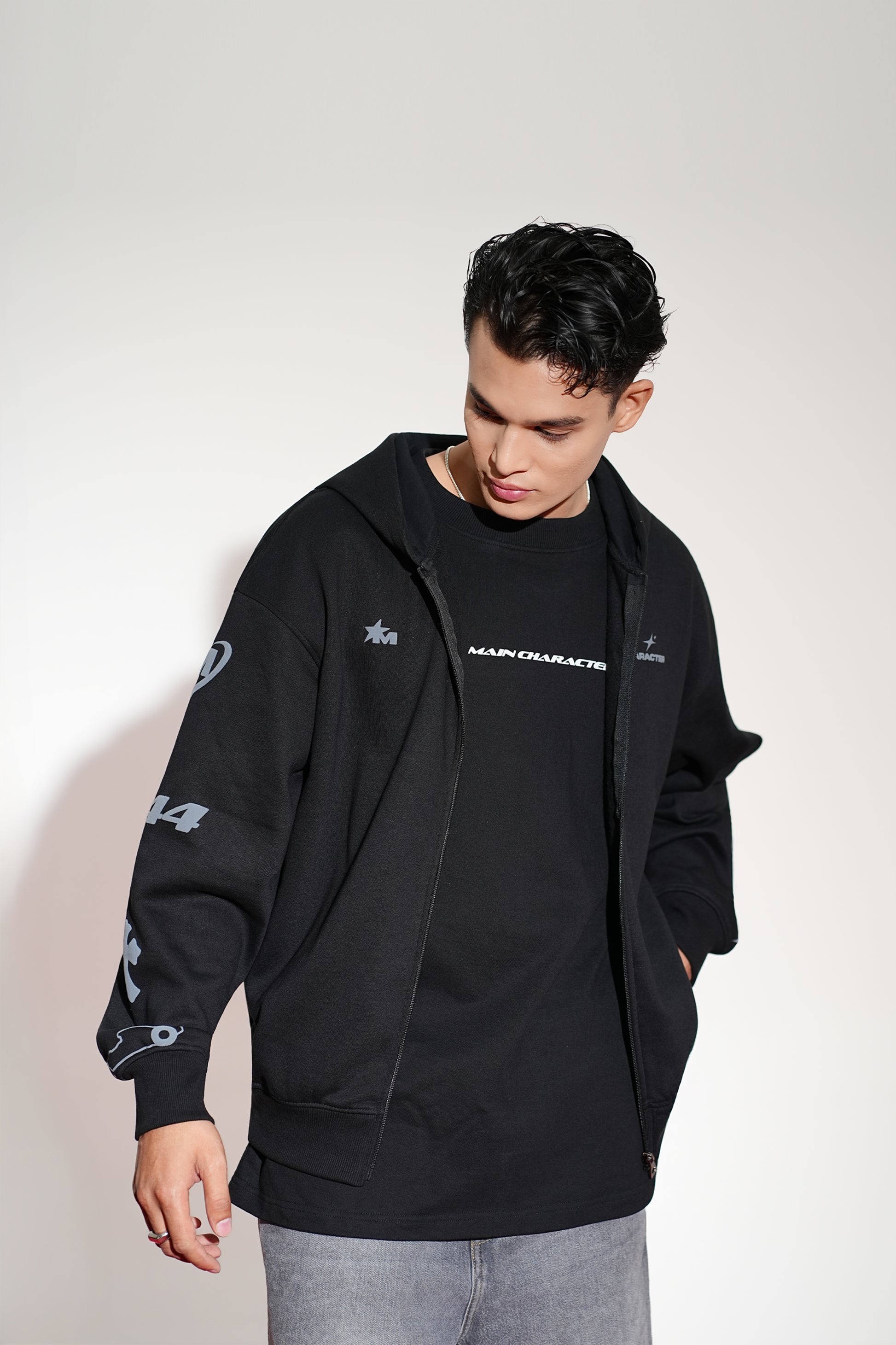 Buy IMPERIAL OVERSIZED ZIPPER HOODIE Online at Main Character India