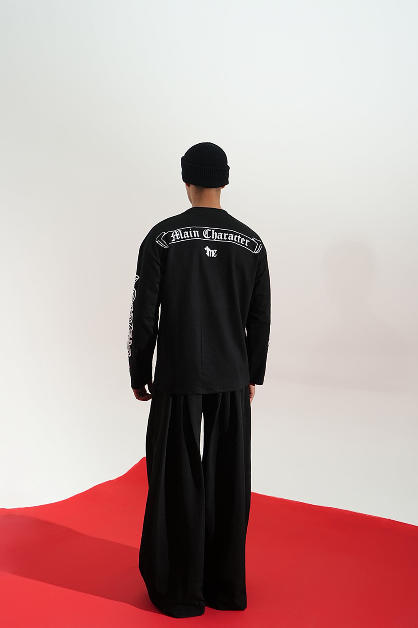 GRAVEEN FULL SLEEVES OVERSIZED T-SHIRT