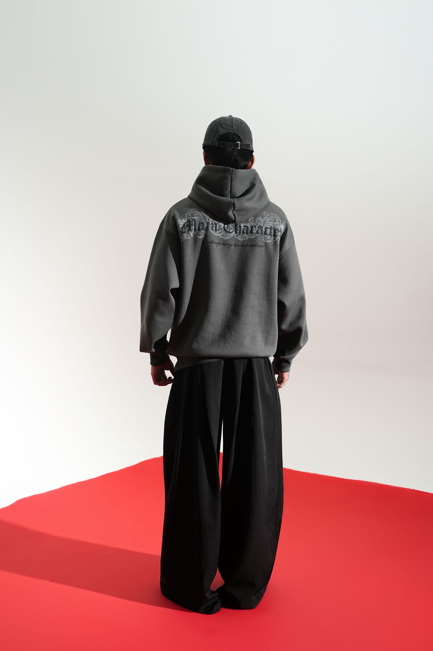 EMINENCE OVERSIZED HOODIE