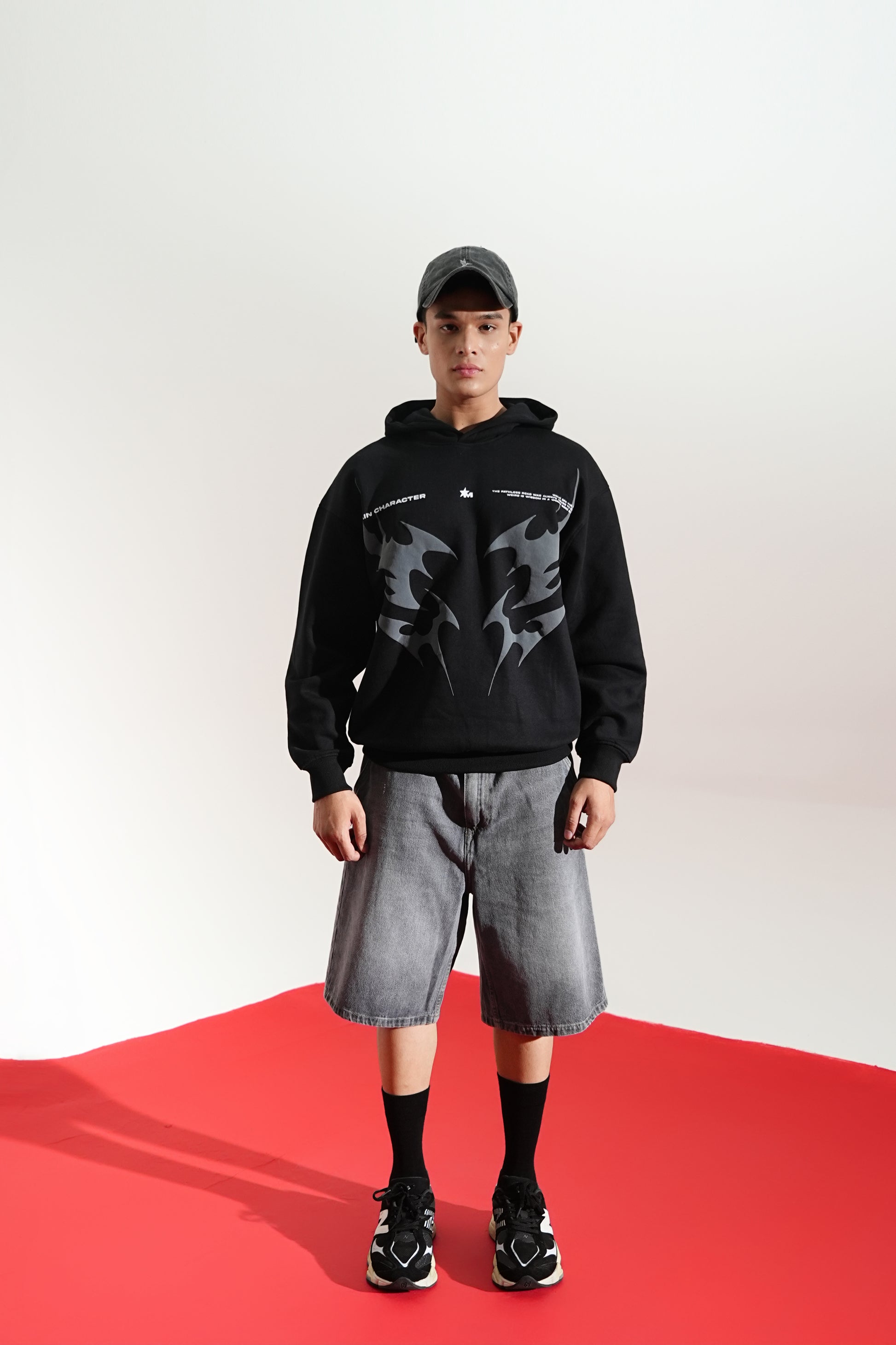 Buy BLACK AURA OVERSIZED HOODIE Online at Main Character India