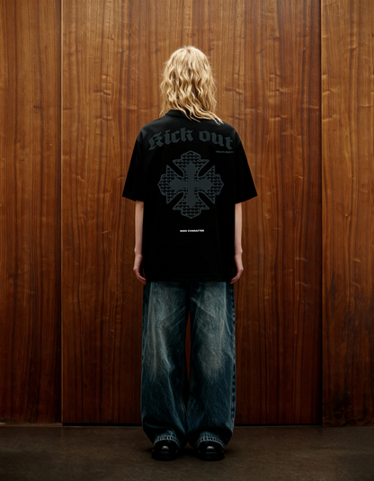 Kick Out Heavyweight-Oversized T-Shirt