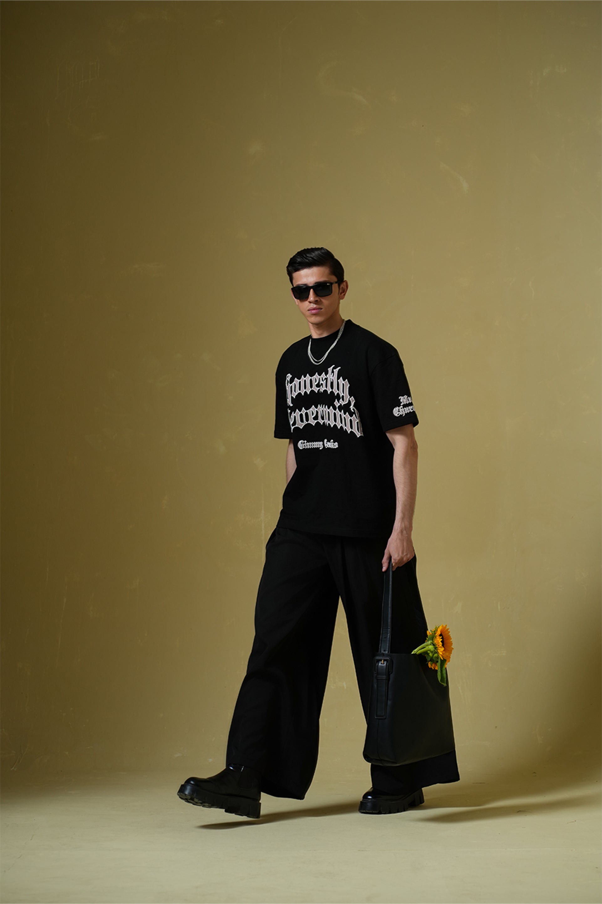 Buy Nevermind Black Oversized T-Shirt Online at Main Character India