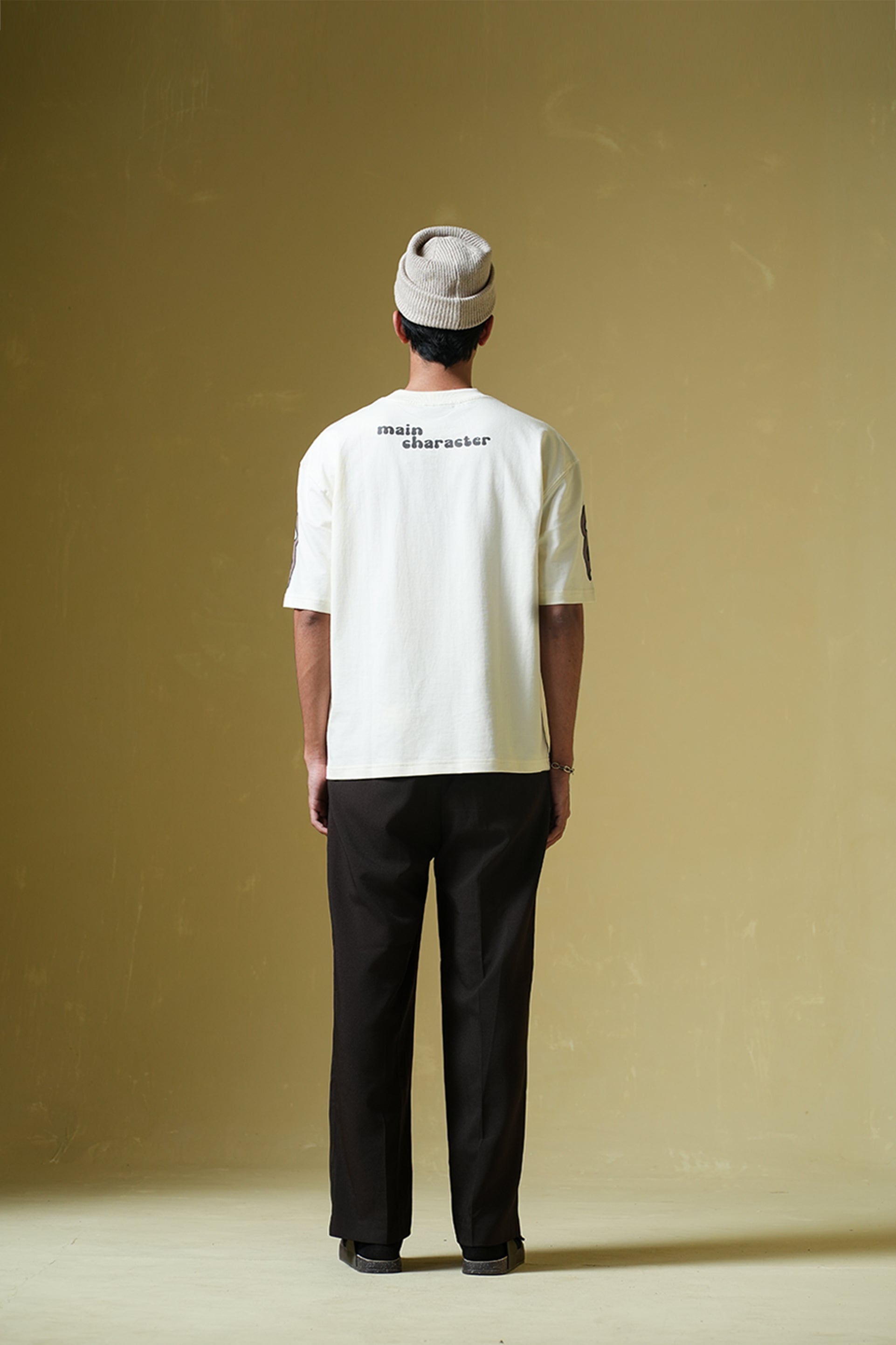 Buy TV off Cream Oversized T-Shirt Online at Main Character India