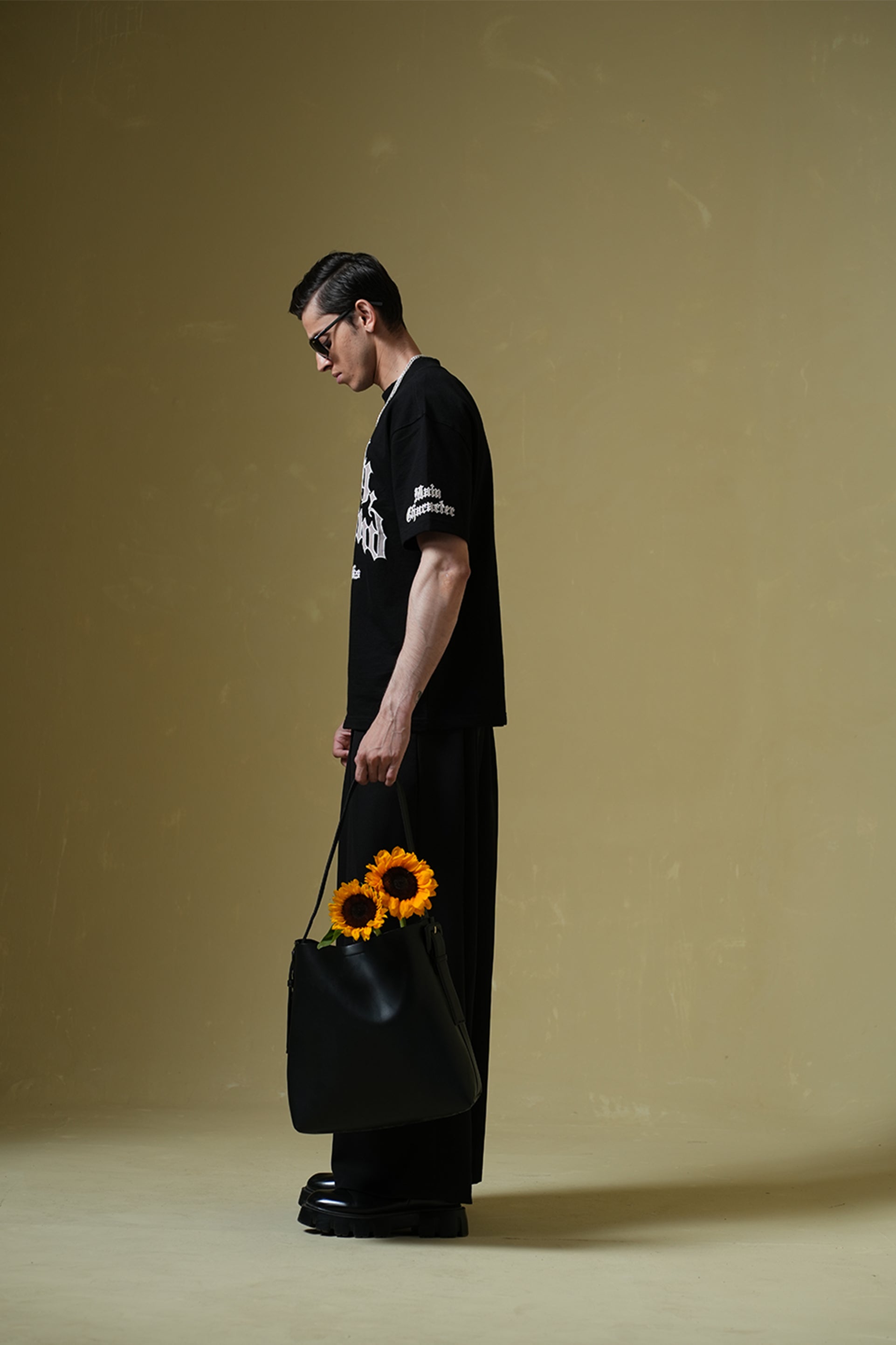 Buy Nevermind Black Oversized T-shirt Online at Main Character India